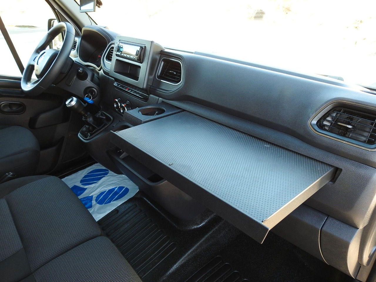 리스 Renault MASTER KÜHLKASTENWAGEN -5*C HEIZFUNKTION  A/C Renault MASTER KÜHLKASTENWAGEN -5*C HEIZFUNKTION  A/C Renault MASTER KÜHLKASTENWAGEN -5*C HEIZFUNKTION  A/C Renault MASTER KÜHLKASTENWAGEN -5*C HEIZFUNKTION  A/C : 사진 30