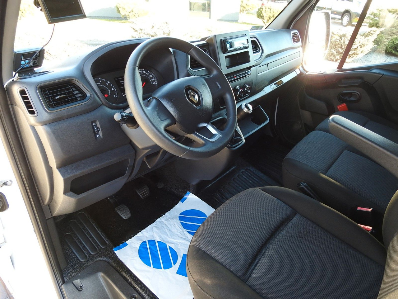 Renault MASTER KÜHLKASTENWAGEN -5*C HEIZFUNKTION A/C Renault MASTER KÜHLKASTENWAGEN -5*C HEIZFUNKTION A/C - 냉동 밴 : 사진 2 Renault MASTER KÜHLKASTENWAGEN -5*C HEIZFUNKTION A/C Renault MASTER KÜHLKASTENWAGEN -5*C HEIZFUNKTION A/C - 냉동 밴 : 사진 2