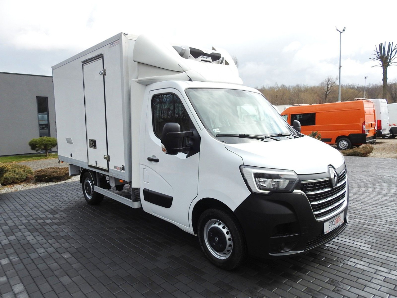 Renault MASTER KÜHLKOFFER 0*C LED LICHTER KLIMAANLAGE - 냉동 밴 : 사진 4 Renault MASTER KÜHLKOFFER 0*C LED LICHTER KLIMAANLAGE - 냉동 밴 : 사진 4