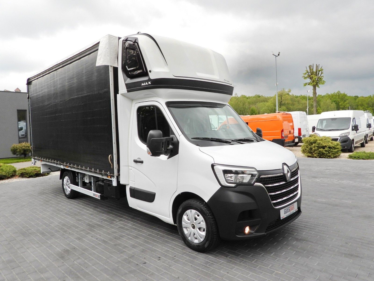Renault MASTER PLANDEKA 10 PALET WEBASTO TEMPOMAT A/C - 커튼 사이드 밴 : 사진 4 Renault MASTER PLANDEKA 10 PALET WEBASTO TEMPOMAT A/C - 커튼 사이드 밴 : 사진 4