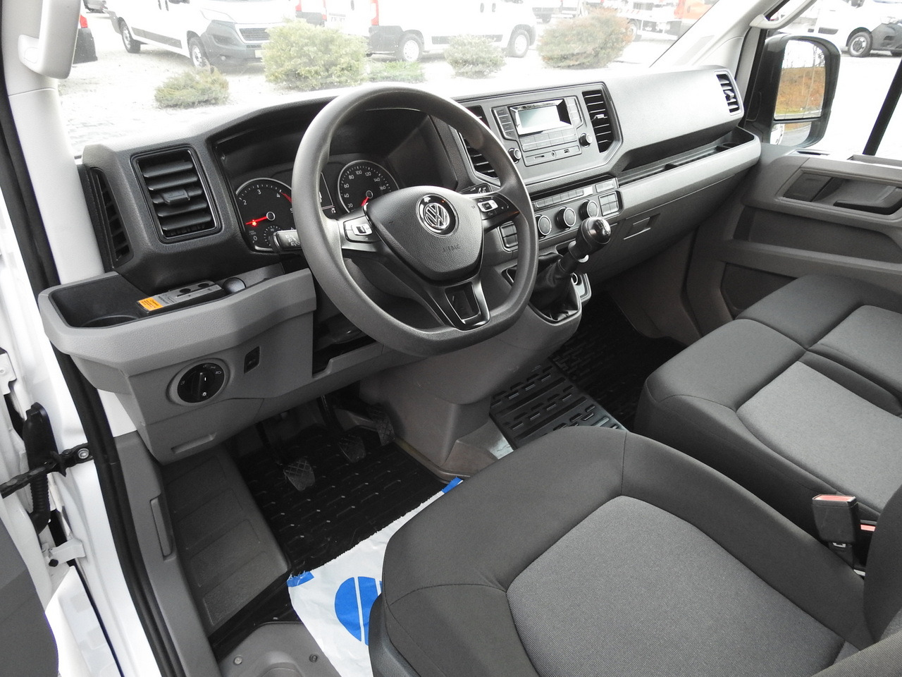 VOLKSWAGEN CRAFTER 4X4 4MOTION BOX DELIVERY VAN 7 SEATS AIR CONDITIONING 140HP - 패널 밴 : 사진 2 VOLKSWAGEN CRAFTER 4X4 4MOTION BOX DELIVERY VAN 7 SEATS AIR CONDITIONING 140HP - 패널 밴 : 사진 2