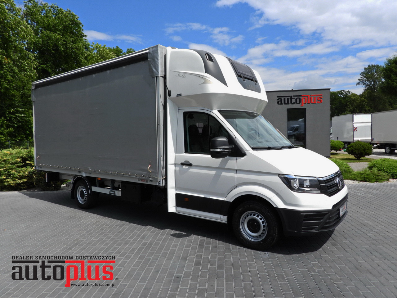 VOLKSWAGEN CRAFTER TARPAULIN 10 PALLETS WEBASTO CRUISE CONTROL AIR CONDITIONING 180HP - 커튼 사이드 밴 : 사진 1 VOLKSWAGEN CRAFTER TARPAULIN 10 PALLETS WEBASTO CRUISE CONTROL AIR CONDITIONING 180HP - 커튼 사이드 밴 : 사진 1