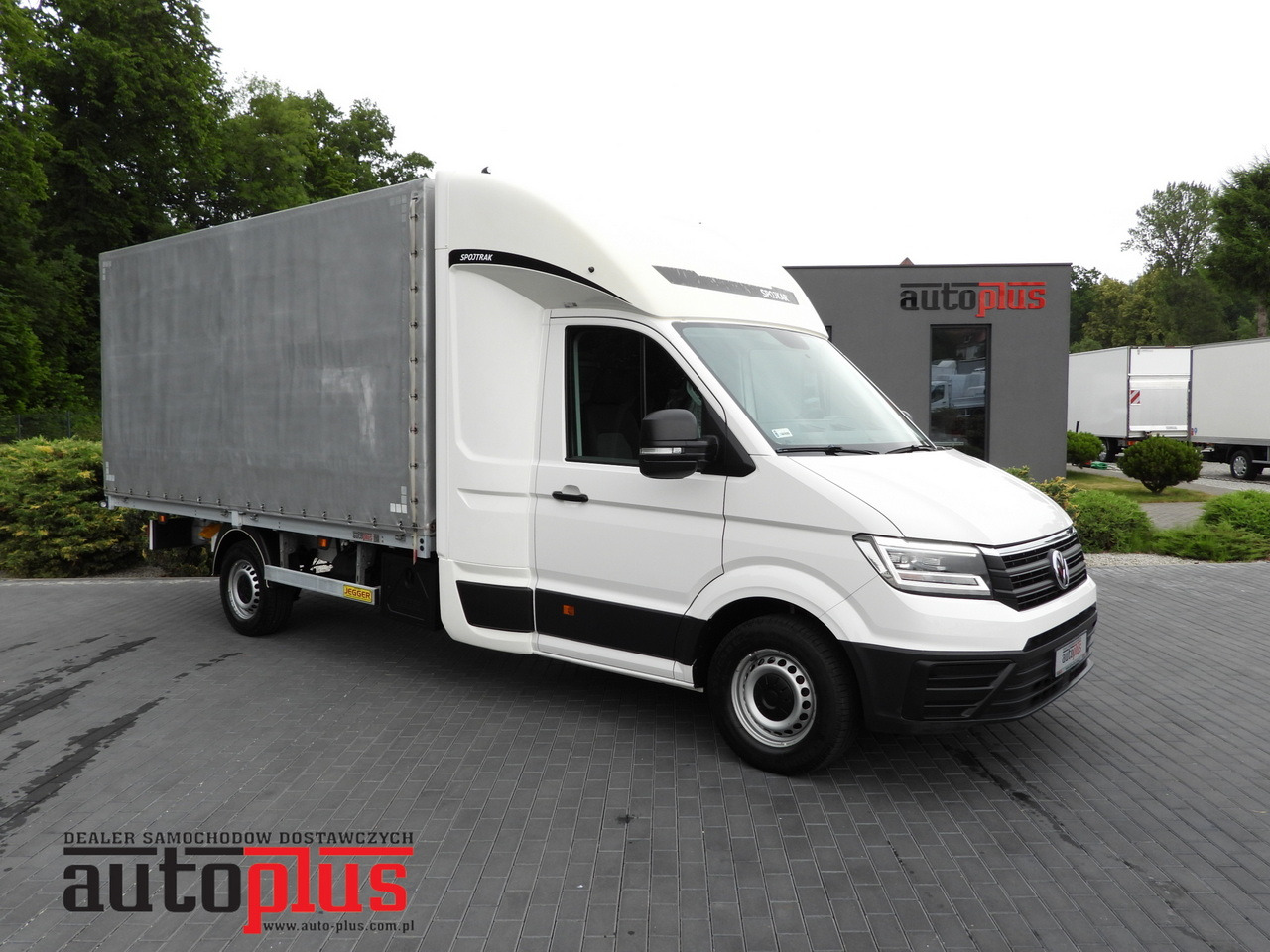 VOLKSWAGEN CRAFTER TARPAULIN 8 PALLETS WEBASTO CRUISE CONTROL LED LIGHTS AIR CONDITIONING 180HP - 커튼 사이드 밴 : 사진 1 VOLKSWAGEN CRAFTER TARPAULIN 8 PALLETS WEBASTO CRUISE CONTROL LED LIGHTS AIR CONDITIONING 180HP - 커튼 사이드 밴 : 사진 1
