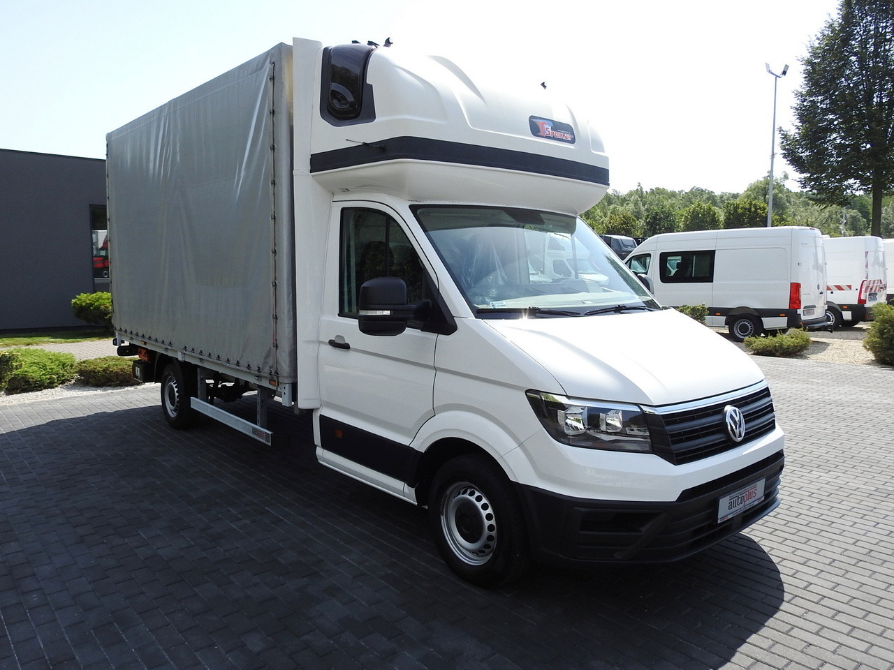 VOLKSWAGEN CRAFTER TARPAULIN LIFT 8 PALLETS WEBASTO CRUISE CONTROL 180HP - 커튼 사이드 밴 : 사진 4 VOLKSWAGEN CRAFTER TARPAULIN LIFT 8 PALLETS WEBASTO CRUISE CONTROL 180HP - 커튼 사이드 밴 : 사진 4