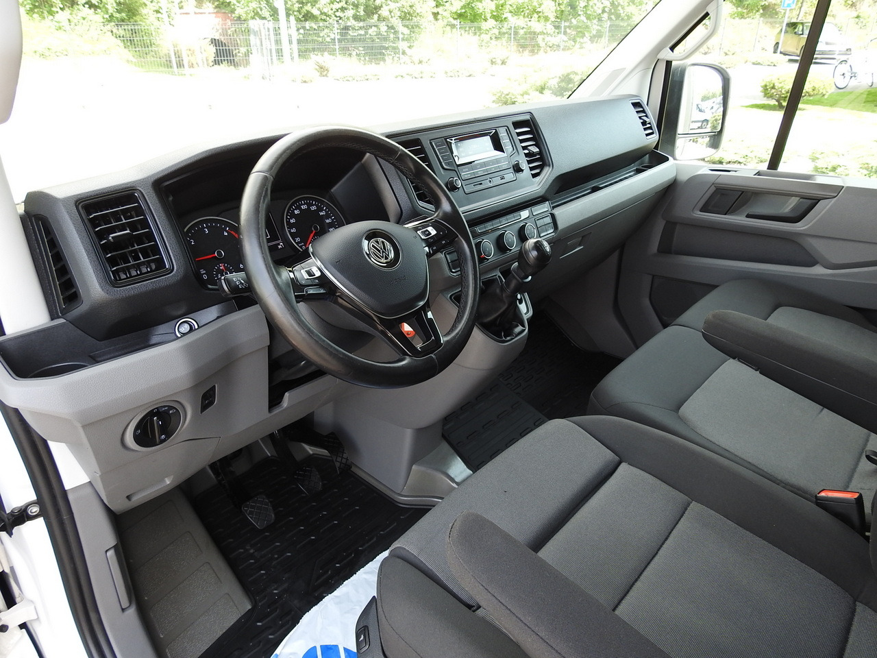 VOLKSWAGEN CRAFTER TARPAULIN LIFT 8 PALLETS WEBASTO CRUISE CONTROL 180HP - 커튼 사이드 밴 : 사진 2 VOLKSWAGEN CRAFTER TARPAULIN LIFT 8 PALLETS WEBASTO CRUISE CONTROL 180HP - 커튼 사이드 밴 : 사진 2