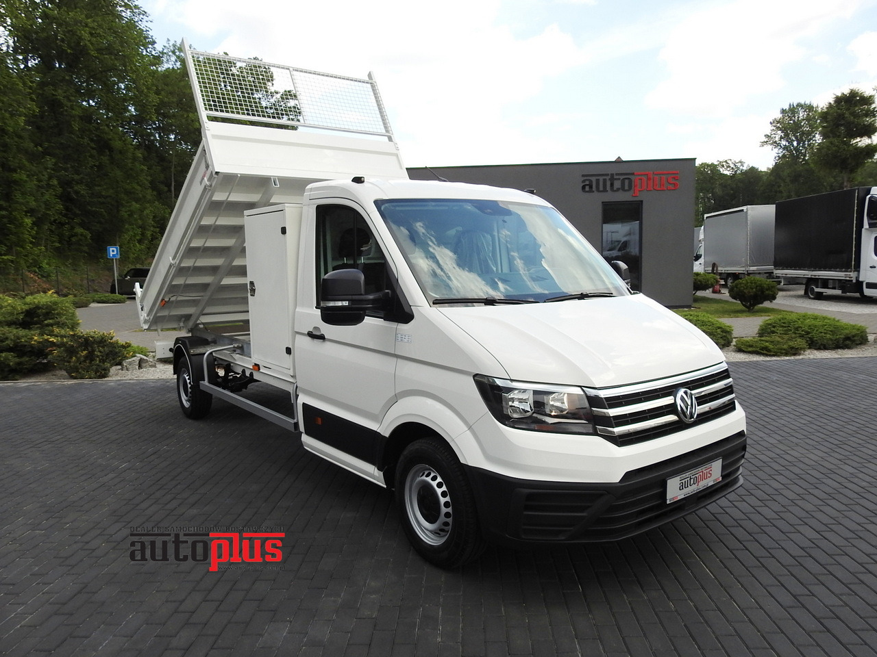 VOLKSWAGEN CRAFTER TIPPER CRUISE CONTROL 100HP - 덤프 밴 : 사진 1 VOLKSWAGEN CRAFTER TIPPER CRUISE CONTROL 100HP - 덤프 밴 : 사진 1