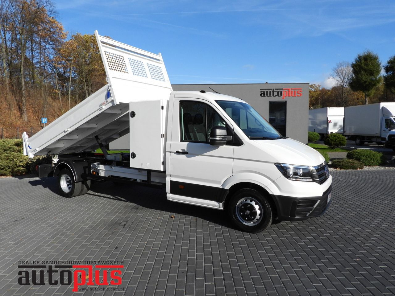 VOLKSWAGEN CRAFTER TIPPER CRUISE CONTROL NAVIGATION TWIN WHEELS AIR CONDITIONING 180HP - 덤프 밴 : 사진 1 VOLKSWAGEN CRAFTER TIPPER CRUISE CONTROL NAVIGATION TWIN WHEELS AIR CONDITIONING 180HP - 덤프 밴 : 사진 1