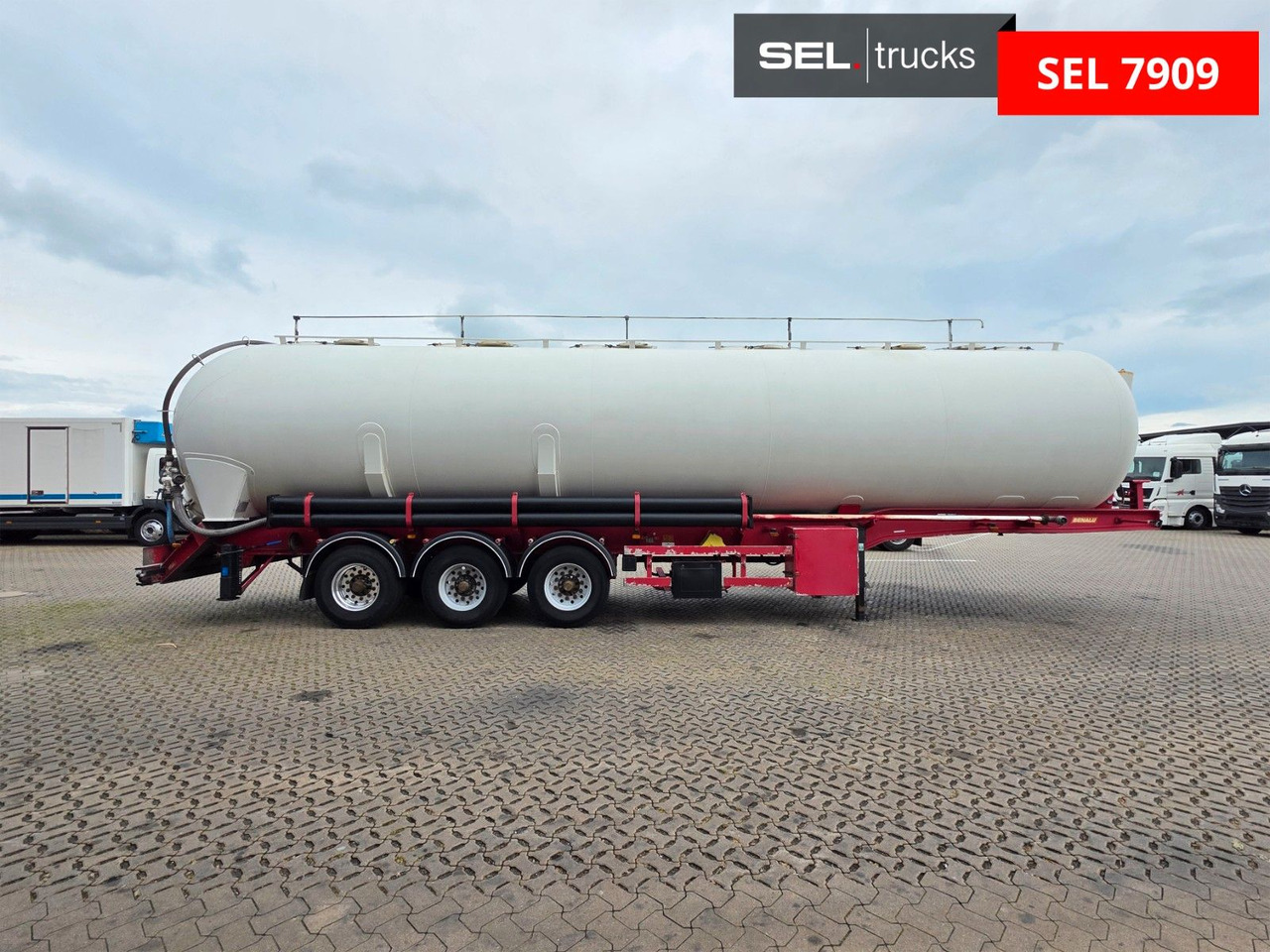 Benalu Neptune 62 / Kippsilo / 62m3 - 사일로 세미 트레일러 : 사진 4 Benalu Neptune 62 / Kippsilo / 62m3 - 사일로 세미 트레일러 : 사진 4