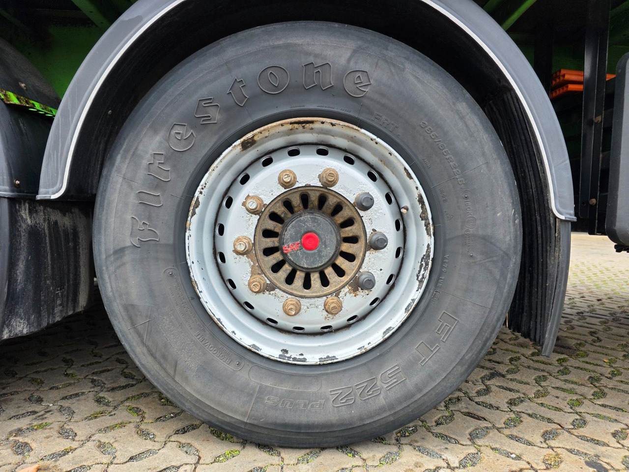 커튼사이더 세미 트레일러 Berger SAPL24 / Coilmulde / 5.560 kg LEERGEWICHT : 사진 38 커튼사이더 세미 트레일러 Berger SAPL24 / Coilmulde / 5.560 kg LEERGEWICHT : 사진 38