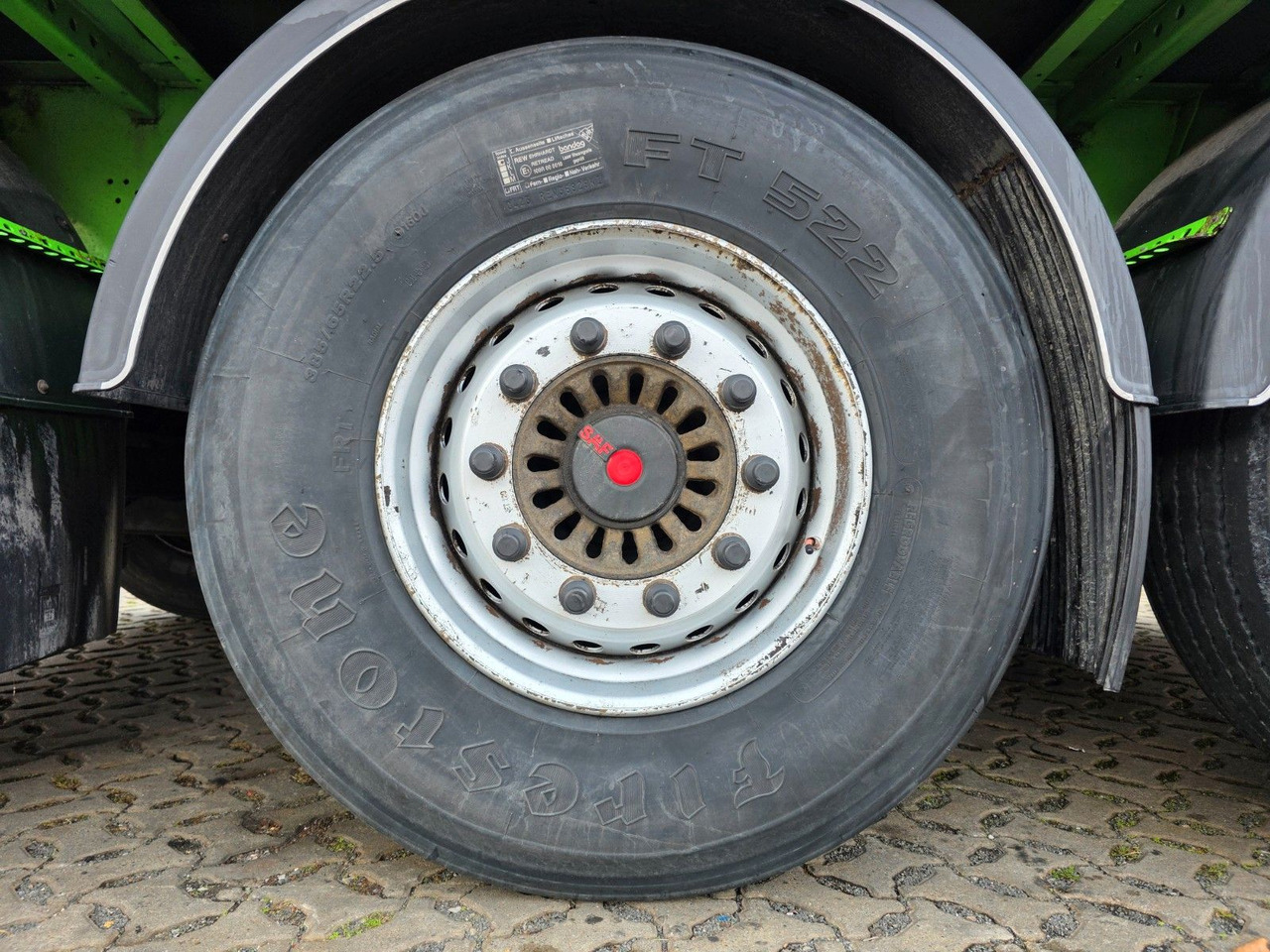 커튼사이더 세미 트레일러 Berger SAPL24 / Coilmulde / 5.560 kg LEERGEWICHT : 사진 36 커튼사이더 세미 트레일러 Berger SAPL24 / Coilmulde / 5.560 kg LEERGEWICHT : 사진 36