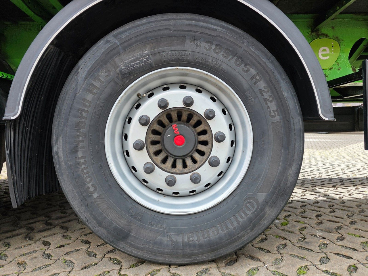 커튼사이더 세미 트레일러 Berger SAPL24 / Coilmulde / 5.560 kg LEERGEWICHT : 사진 41 커튼사이더 세미 트레일러 Berger SAPL24 / Coilmulde / 5.560 kg LEERGEWICHT : 사진 41