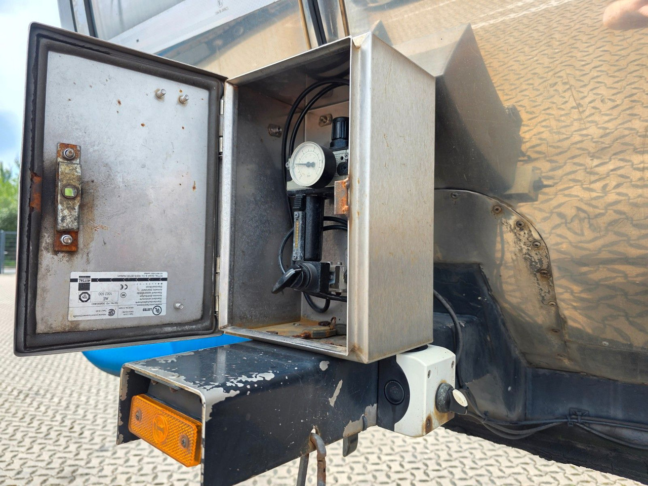 유조 세미 트레일러 Eurotank STN27 : 사진 13