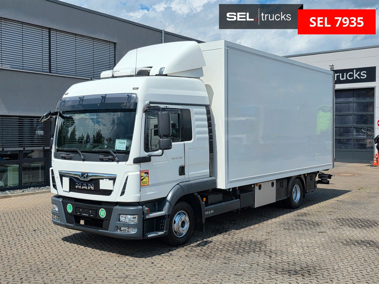 MAN TGL 12.250 4X2 BL / Standklima / Ldbw / Konvekta - 박스 트럭 : 사진 2 MAN TGL 12.250 4X2 BL / Standklima / Ldbw / Konvekta - 박스 트럭 : 사진 2