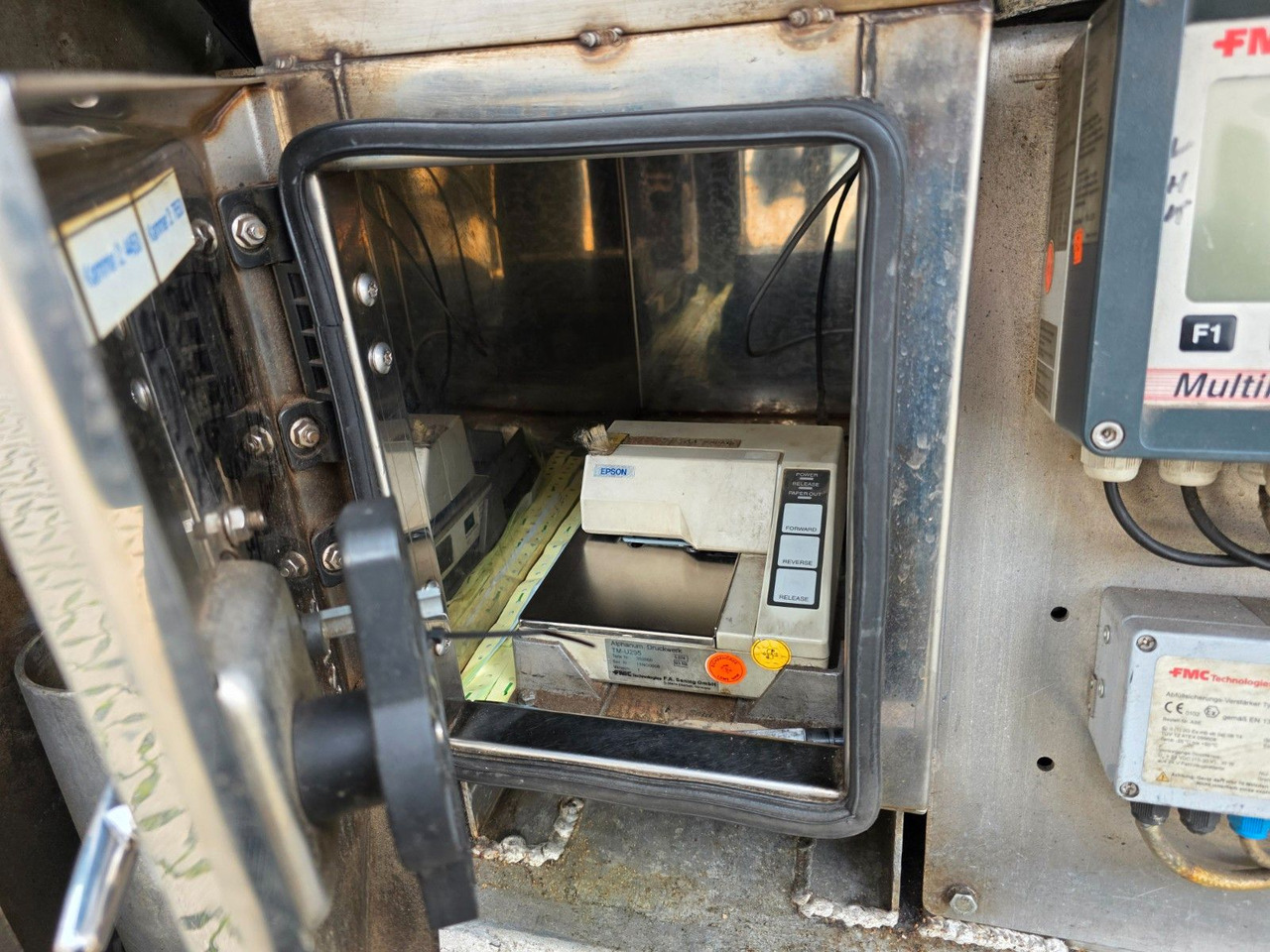 유조트럭 MAN TGS 26.440 6X2-2 LL / ADR AT / 3 Kamm. / Lenkac. : 사진 16 유조트럭 MAN TGS 26.440 6X2-2 LL / ADR AT / 3 Kamm. / Lenkac. : 사진 16