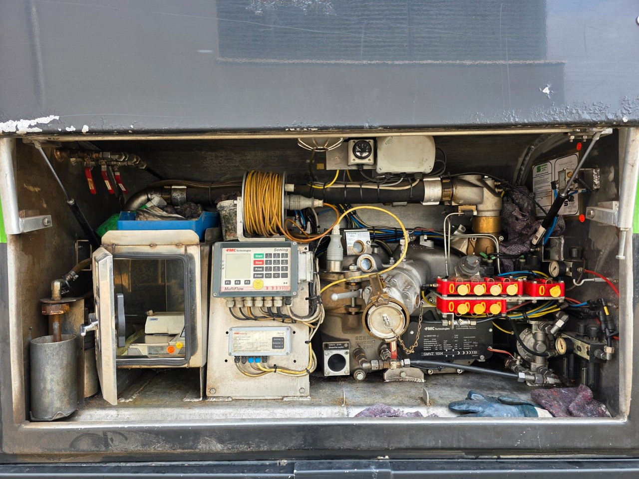 유조트럭 MAN TGS 26.440 6X2-2 LL / ADR AT / 3 Kamm. / Lenkac. : 사진 15 유조트럭 MAN TGS 26.440 6X2-2 LL / ADR AT / 3 Kamm. / Lenkac. : 사진 15