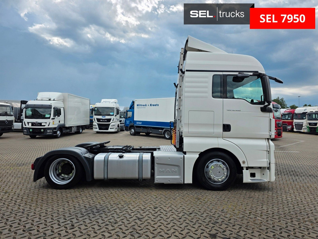 MAN TGX 18.400 4X2 LLS-U / ZF Intarder / Hubkupplung - 트랙터 유닛 : 사진 4 MAN TGX 18.400 4X2 LLS-U / ZF Intarder / Hubkupplung - 트랙터 유닛 : 사진 4