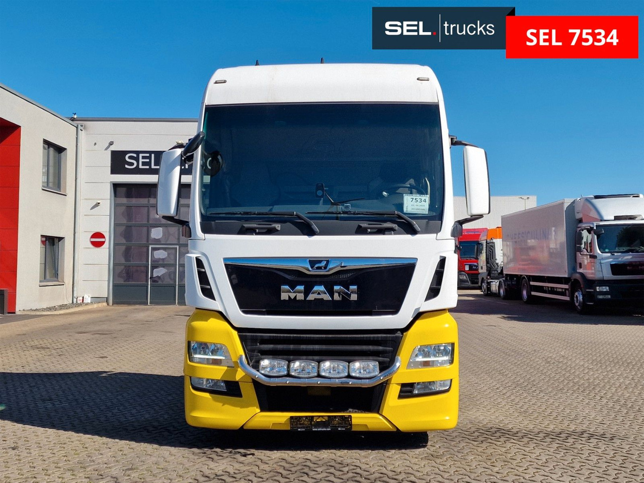 MAN TGX 18.420 4X2 LLS-U / 2 Tanks - 트랙터 유닛 : 사진 2 MAN TGX 18.420 4X2 LLS-U / 2 Tanks - 트랙터 유닛 : 사진 2