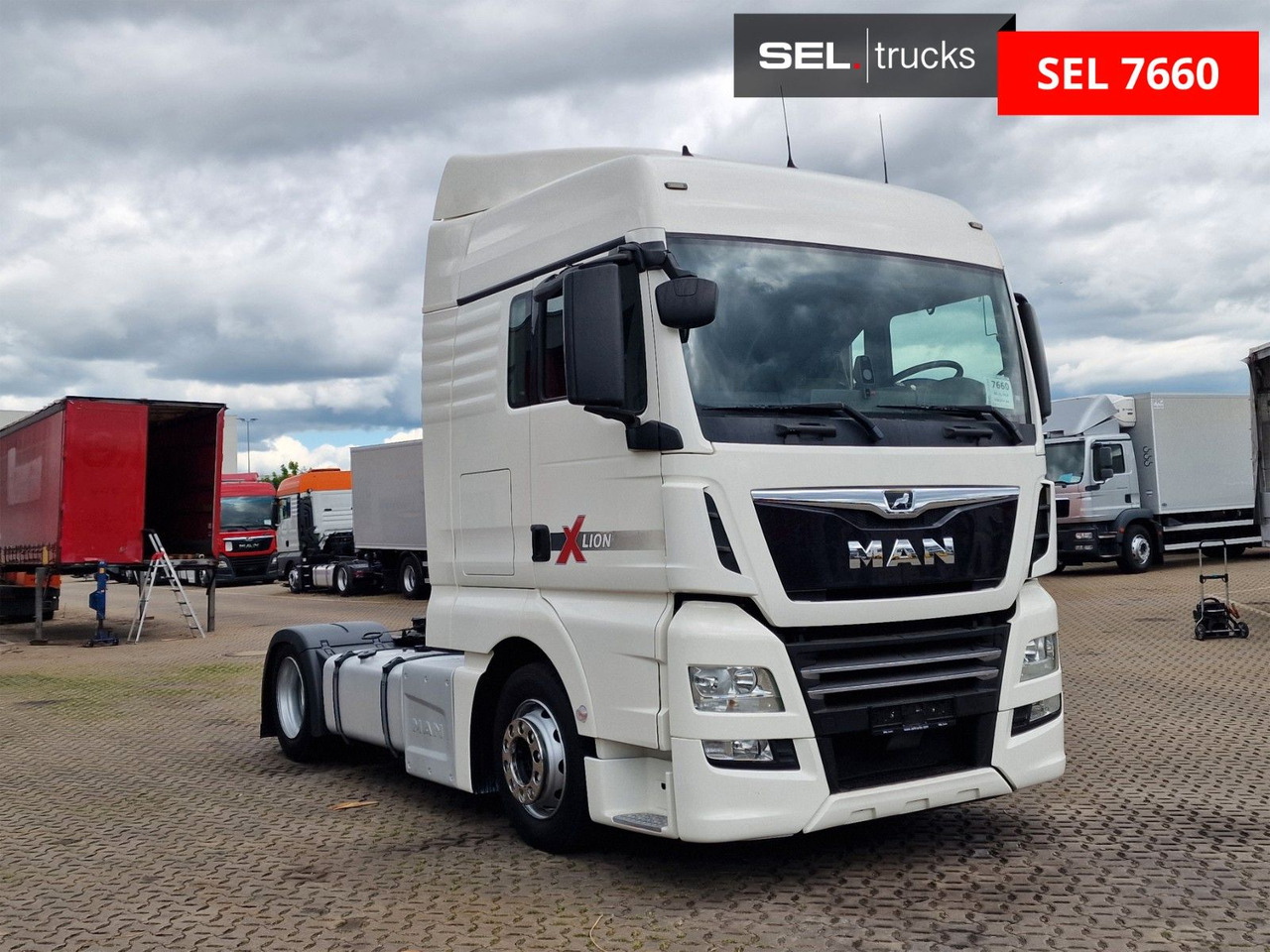 MAN TGX 18.460 4X2 LLS-U / Retarder / 2 Tanks - 트랙터 유닛 : 사진 3 MAN TGX 18.460 4X2 LLS-U / Retarder / 2 Tanks - 트랙터 유닛 : 사진 3