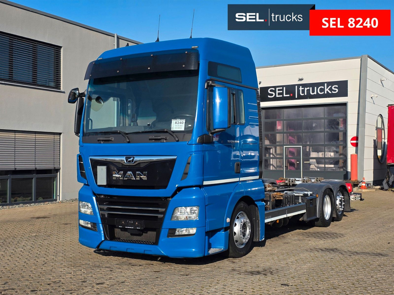 MAN TGX 24.460 6x2-2 LL-U / Ldbw / Standklima - 컨테이너 운반 장치/ 스와프 보디 트럭 : 사진 1 MAN TGX 24.460 6x2-2 LL-U / Ldbw / Standklima - 컨테이너 운반 장치/ 스와프 보디 트럭 : 사진 1