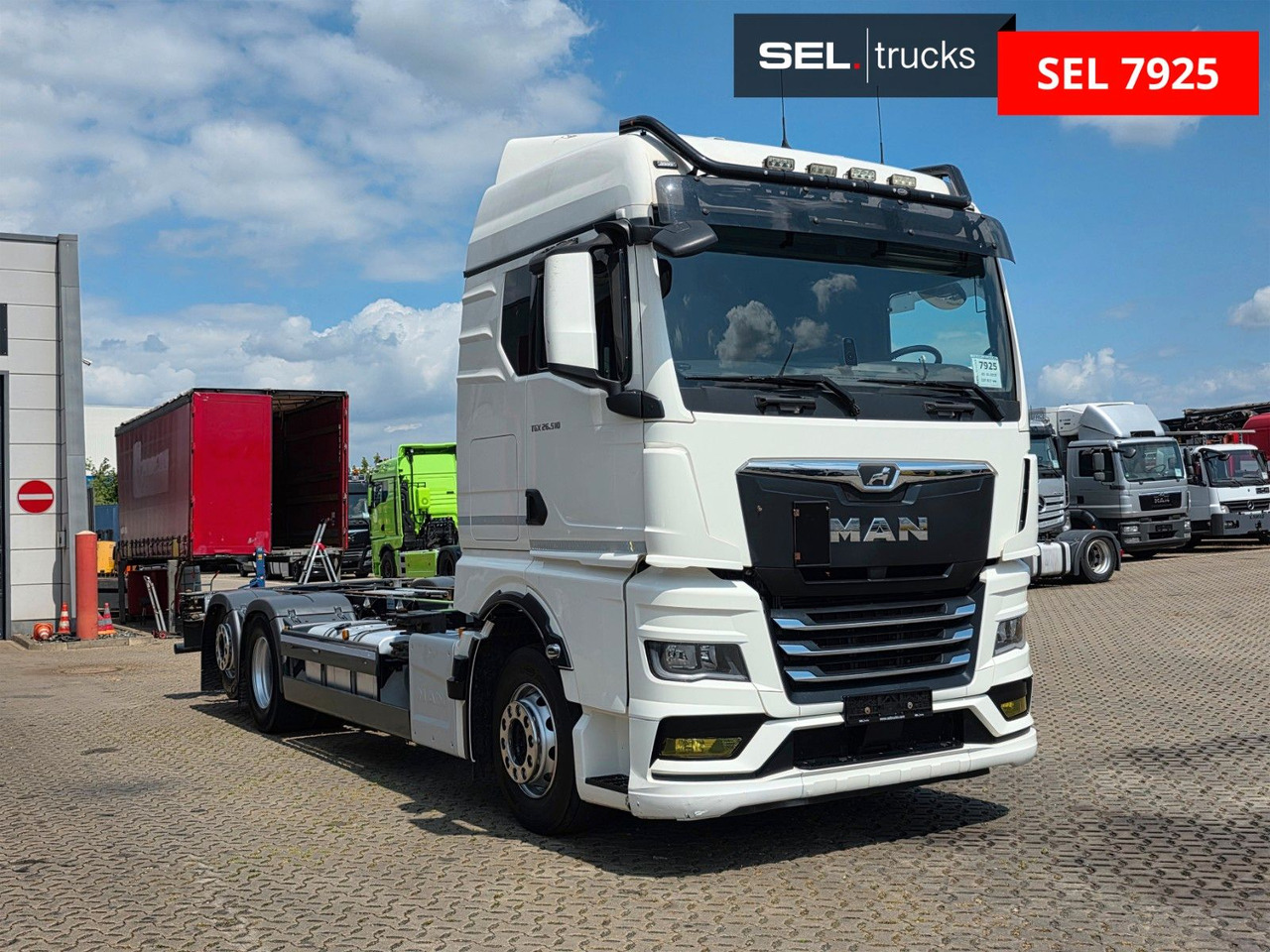 MAN TGX 26.510 6x2-2 LL CH / ZF Intarder / Liftachse - 컨테이너 운반 장치/ 스와프 보디 트럭 : 사진 3 MAN TGX 26.510 6x2-2 LL CH / ZF Intarder / Liftachse - 컨테이너 운반 장치/ 스와프 보디 트럭 : 사진 3