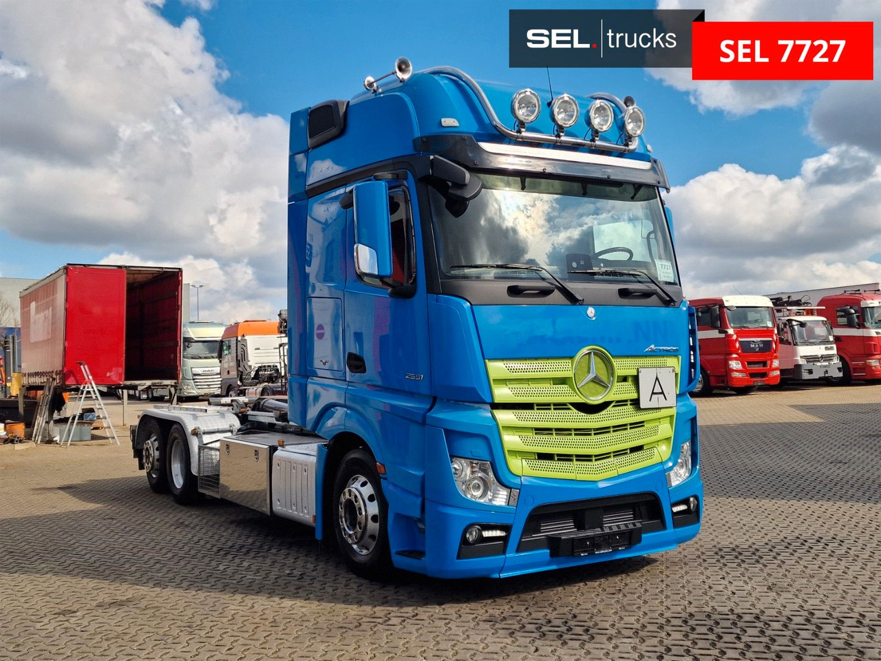 Mercedes-Benz Actros 2551 / Retarder / Standklima / Xenon - 후크 리프트 트럭 : 사진 3 Mercedes-Benz Actros 2551 / Retarder / Standklima / Xenon - 후크 리프트 트럭 : 사진 3