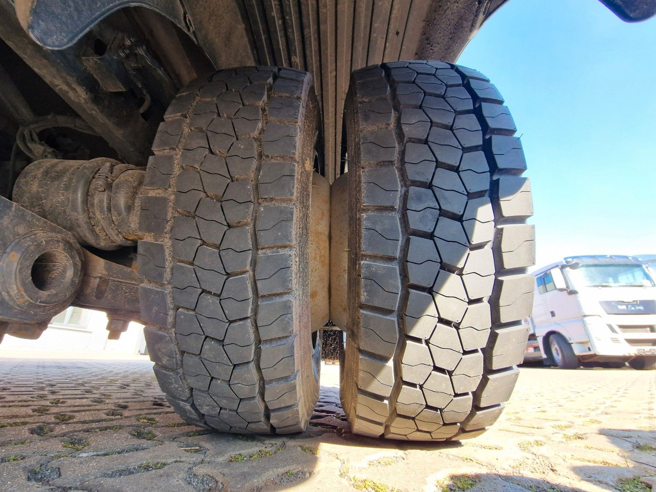 커튼사이더 트럭 Mercedes-Benz Atego 1221 / Ladebordwand : 사진 29