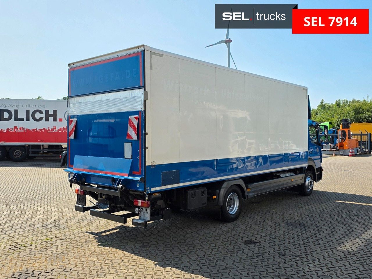 Mercedes-Benz Atego 1324 / Ladebordwand - 박스 트럭 : 사진 5 Mercedes-Benz Atego 1324 / Ladebordwand - 박스 트럭 : 사진 5