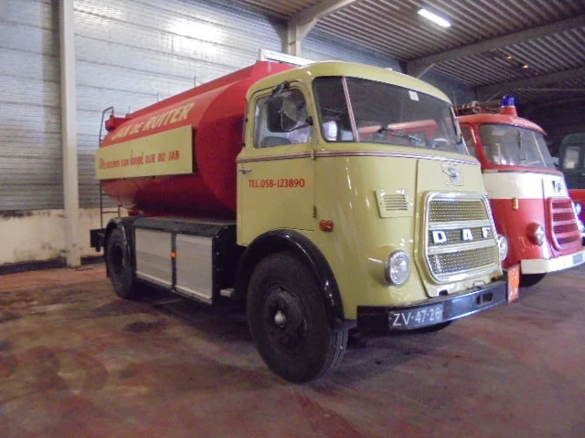 DAF 1600 A1600DF 360 - 유조트럭 : 사진 2 DAF 1600 A1600DF 360 - 유조트럭 : 사진 2