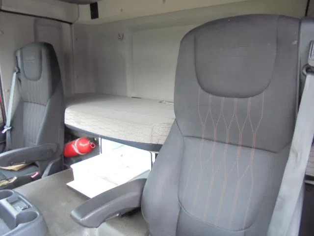 리스 DAF CF 410 SSC DAF CF 410 SSC : 사진 15 리스 DAF CF 410 SSC DAF CF 410 SSC : 사진 15