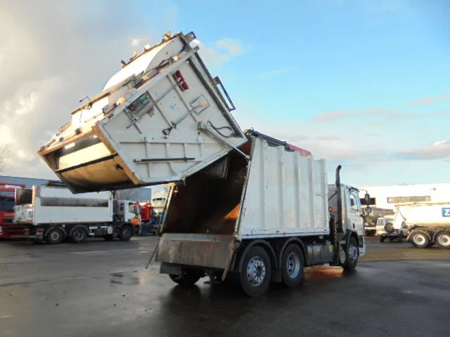 DAF CF 75.250 6x2 - 쓰레기차 : 사진 5 DAF CF 75.250 6x2 - 쓰레기차 : 사진 5