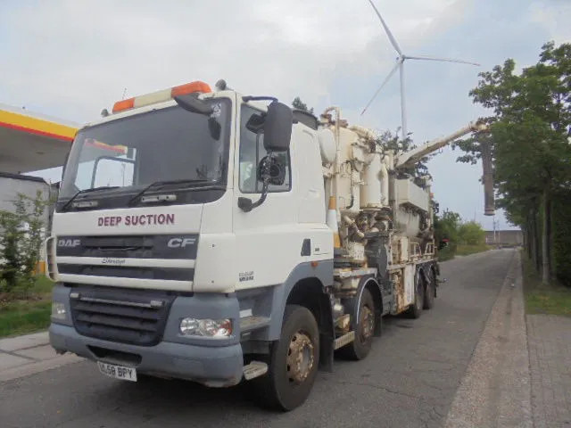 DAF CF 85.410 8X4 BLADGEVEERD - 진공 흡입 트럭 : 사진 1 DAF CF 85.410 8X4 BLADGEVEERD - 진공 흡입 트럭 : 사진 1