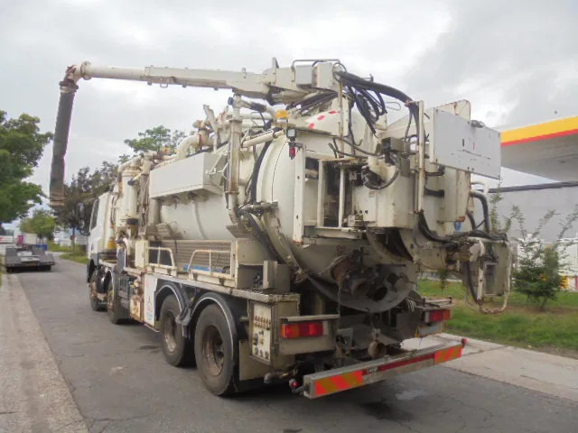 DAF CF 85.410 8X4 BLADGEVEERD - 진공 흡입 트럭 : 사진 3 DAF CF 85.410 8X4 BLADGEVEERD - 진공 흡입 트럭 : 사진 3