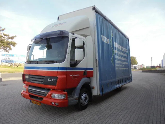 DAF LF 45 - 커튼사이더 트럭 : 사진 1 DAF LF 45 - 커튼사이더 트럭 : 사진 1