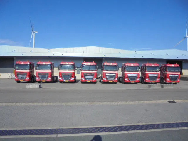 DAF XF 440 6X2 NL TRUCK 15X IN STOCK - 트랙터 유닛 : 사진 2 DAF XF 440 6X2 NL TRUCK 15X IN STOCK - 트랙터 유닛 : 사진 2