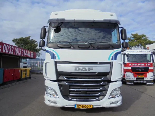 DAF XF 440 6X2 - 트랙터 유닛 : 사진 3 DAF XF 440 6X2 - 트랙터 유닛 : 사진 3