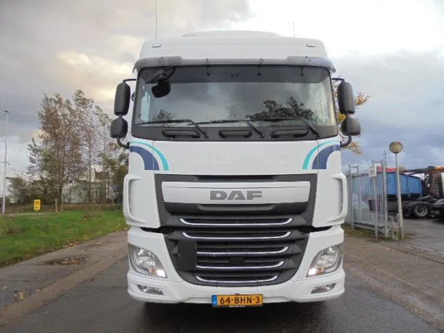 DAF XF 440 SPACE CAB - 트랙터 유닛 : 사진 2 DAF XF 440 SPACE CAB - 트랙터 유닛 : 사진 2