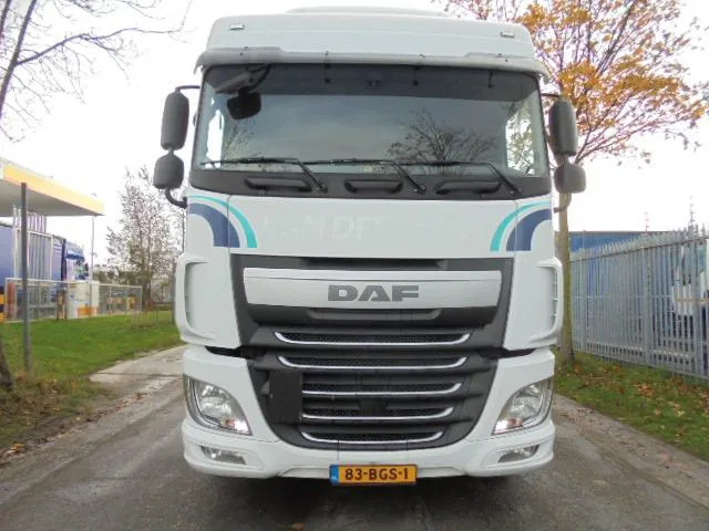 DAF XF 440 SPACE CAB - 트랙터 유닛 : 사진 2 DAF XF 440 SPACE CAB - 트랙터 유닛 : 사진 2