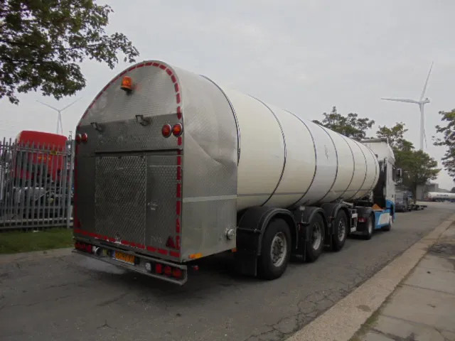 DAF XF 440 SSC RETARDER - 유조트럭 : 사진 4 DAF XF 440 SSC RETARDER - 유조트럭 : 사진 4