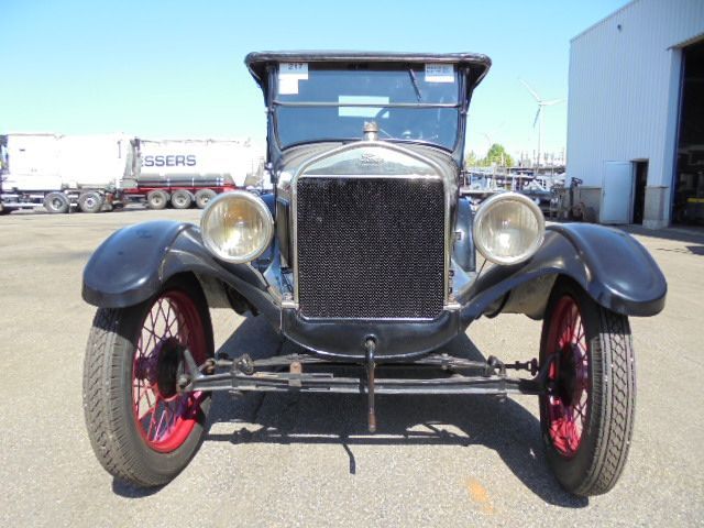 Ford Model T RUNABOUT - 세단 : 사진 2 Ford Model T RUNABOUT - 세단 : 사진 2