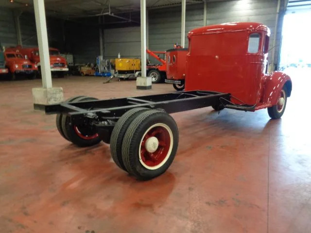 International D 30 4 TONNER - 캡 새시 트럭 : 사진 4 International D 30 4 TONNER - 캡 새시 트럭 : 사진 4