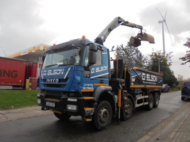 Iveco AD340T36 8X4 - 덤프트럭, 크레인 트럭 : 사진 1 Iveco AD340T36 8X4 - 덤프트럭, 크레인 트럭 : 사진 1