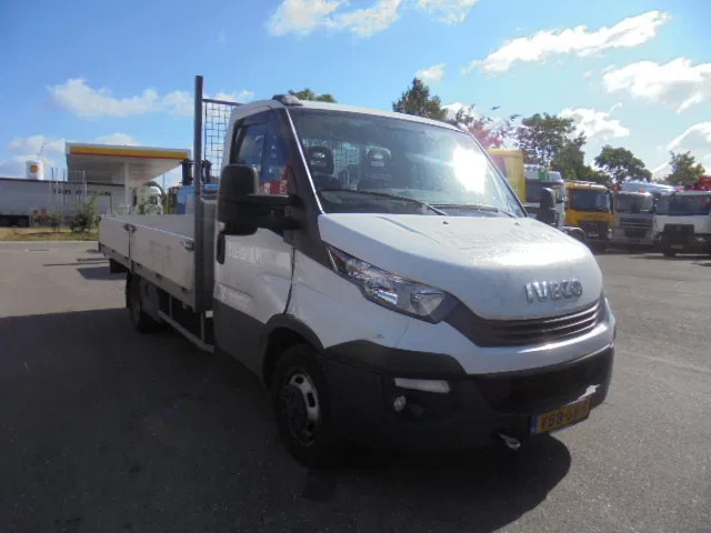 Iveco Daily 35C16 ENGINE BROKE - 플랫베드 밴 : 사진 2 Iveco Daily 35C16 ENGINE BROKE - 플랫베드 밴 : 사진 2