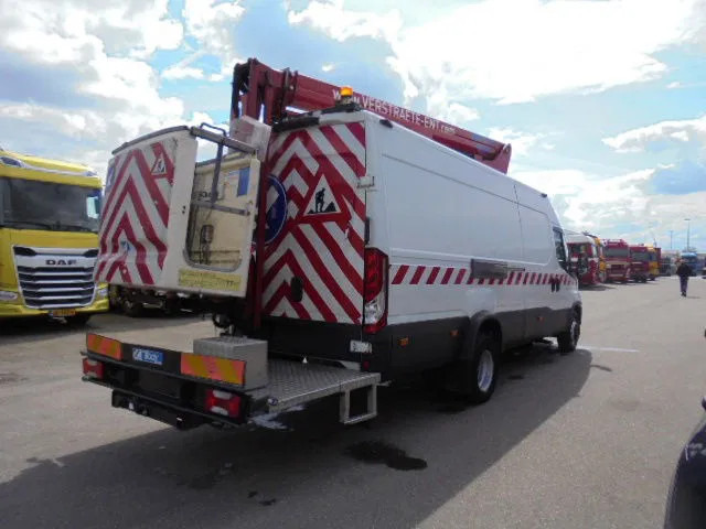 Iveco Daily 70 70C17 - 트럭, 크레인 트럭 : 사진 5 Iveco Daily 70 70C17 - 트럭, 크레인 트럭 : 사진 5