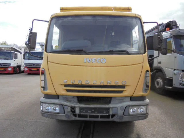 Iveco Eurocargo 75E15 - 박스 트럭 : 사진 4 Iveco Eurocargo 75E15 - 박스 트럭 : 사진 4