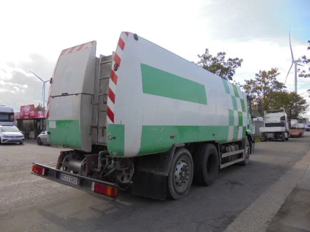 Iveco Stralis 270 - 유조트럭 : 사진 4 Iveco Stralis 270 - 유조트럭 : 사진 4