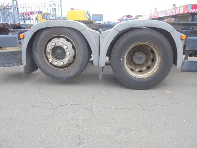 MAN TGA 26.440 RETARDER NL TRUCK - 컨테이너 운반 장치/ 스와프 보디 트럭 : 사진 4 MAN TGA 26.440 RETARDER NL TRUCK - 컨테이너 운반 장치/ 스와프 보디 트럭 : 사진 4