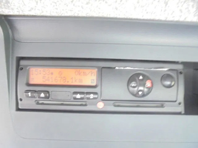 자동 운반 장치 트럭 MAN TGL 8.180 TGL 8.180 COMBI OPRIJWAGEN NL KENTEKEN APK 25-05-2026 : 사진 13 자동 운반 장치 트럭 MAN TGL 8.180 TGL 8.180 COMBI OPRIJWAGEN NL KENTEKEN APK 25-05-2026 : 사진 13