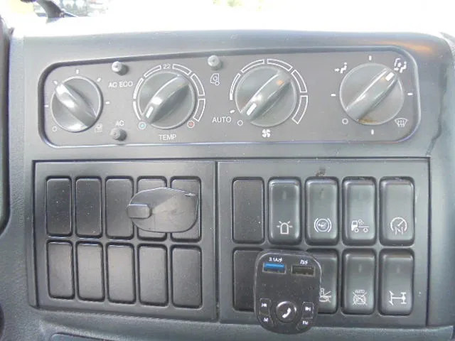 자동 운반 장치 트럭 MAN TGL 8.180 TGL 8.180 OPRIJWAGEN NL KENTEKEN APK 25-05-2026 : 사진 11