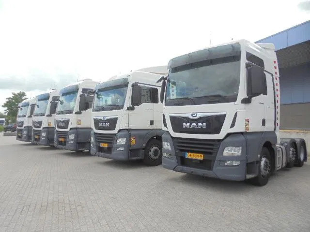 MAN TGX 26-420 XL 6x2 NEW EXPORT PRICES - 트랙터 유닛 : 사진 2 MAN TGX 26-420 XL 6x2 NEW EXPORT PRICES - 트랙터 유닛 : 사진 2