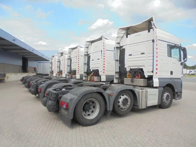 MAN TGX 26-420 XL 6x2 NEW EXPORT PRICES - 트랙터 유닛 : 사진 4 MAN TGX 26-420 XL 6x2 NEW EXPORT PRICES - 트랙터 유닛 : 사진 4